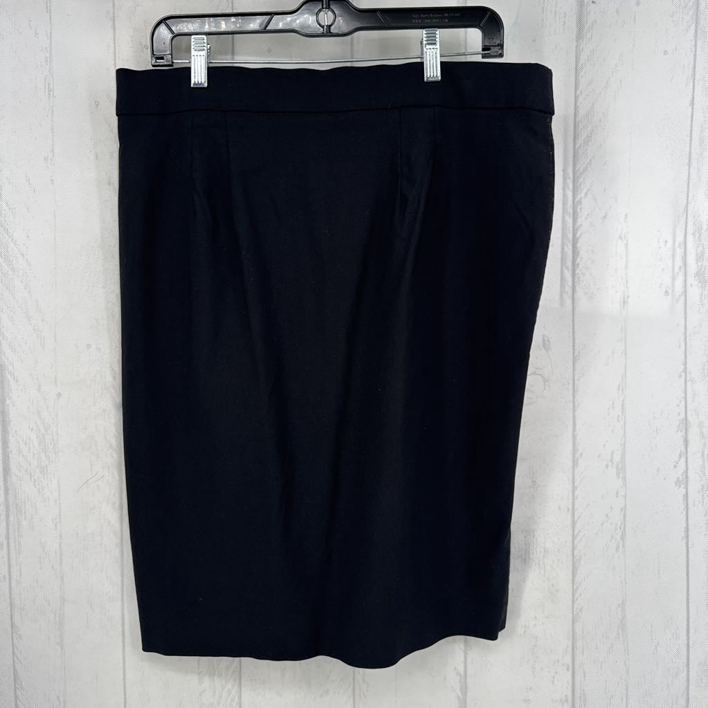 L pull on skirt