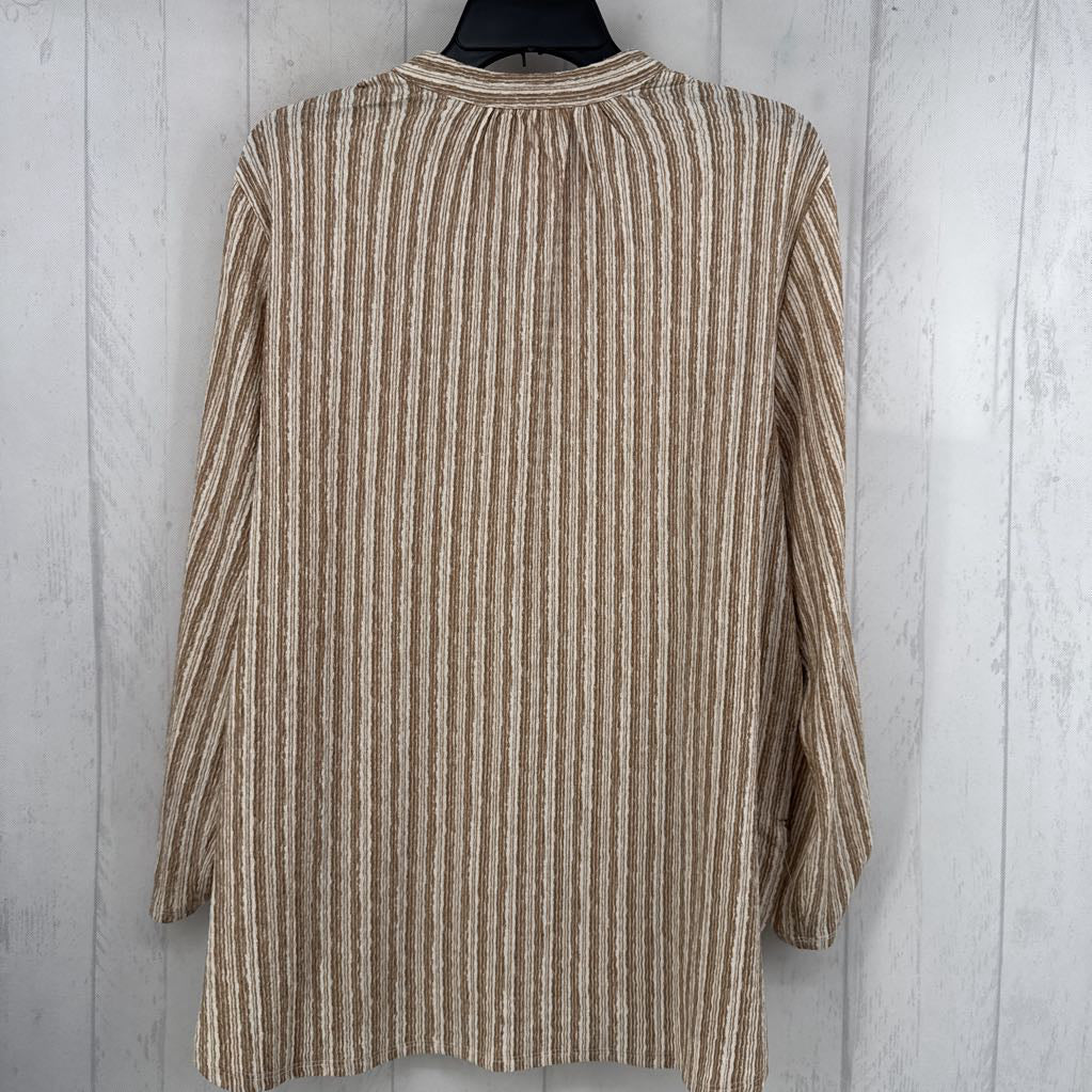 PXL l/s stripe half button top