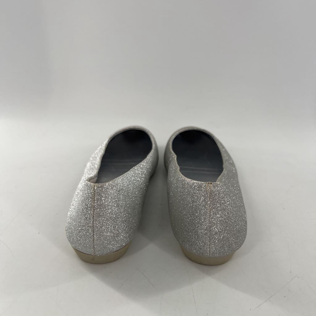 8.5 sparkly slip-on flats