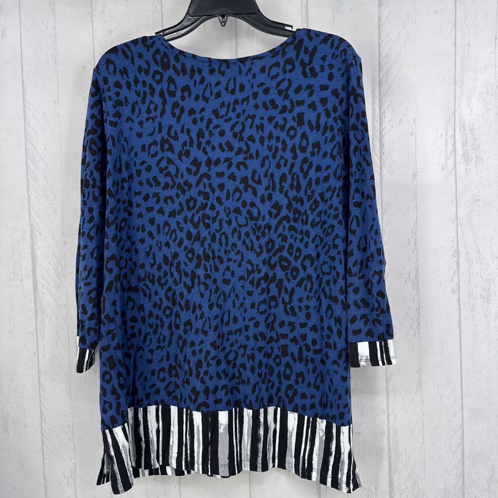 L animal print & striped v-neck 3/4 slv top