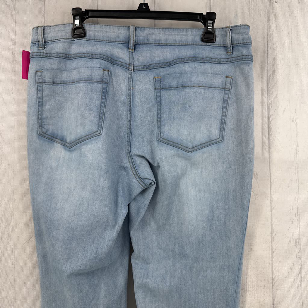 11 pull-on flare leg jean