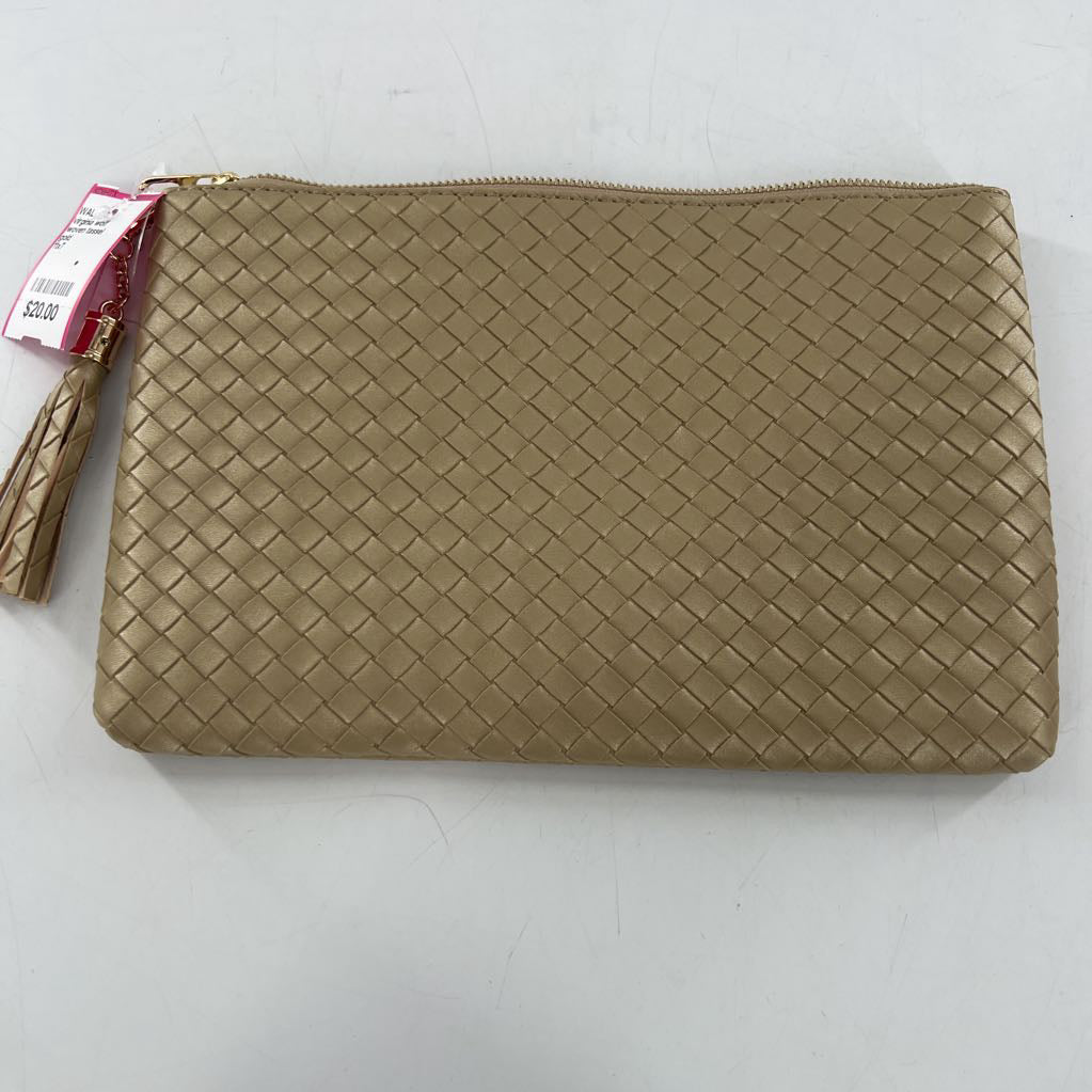 woven tassel pouch