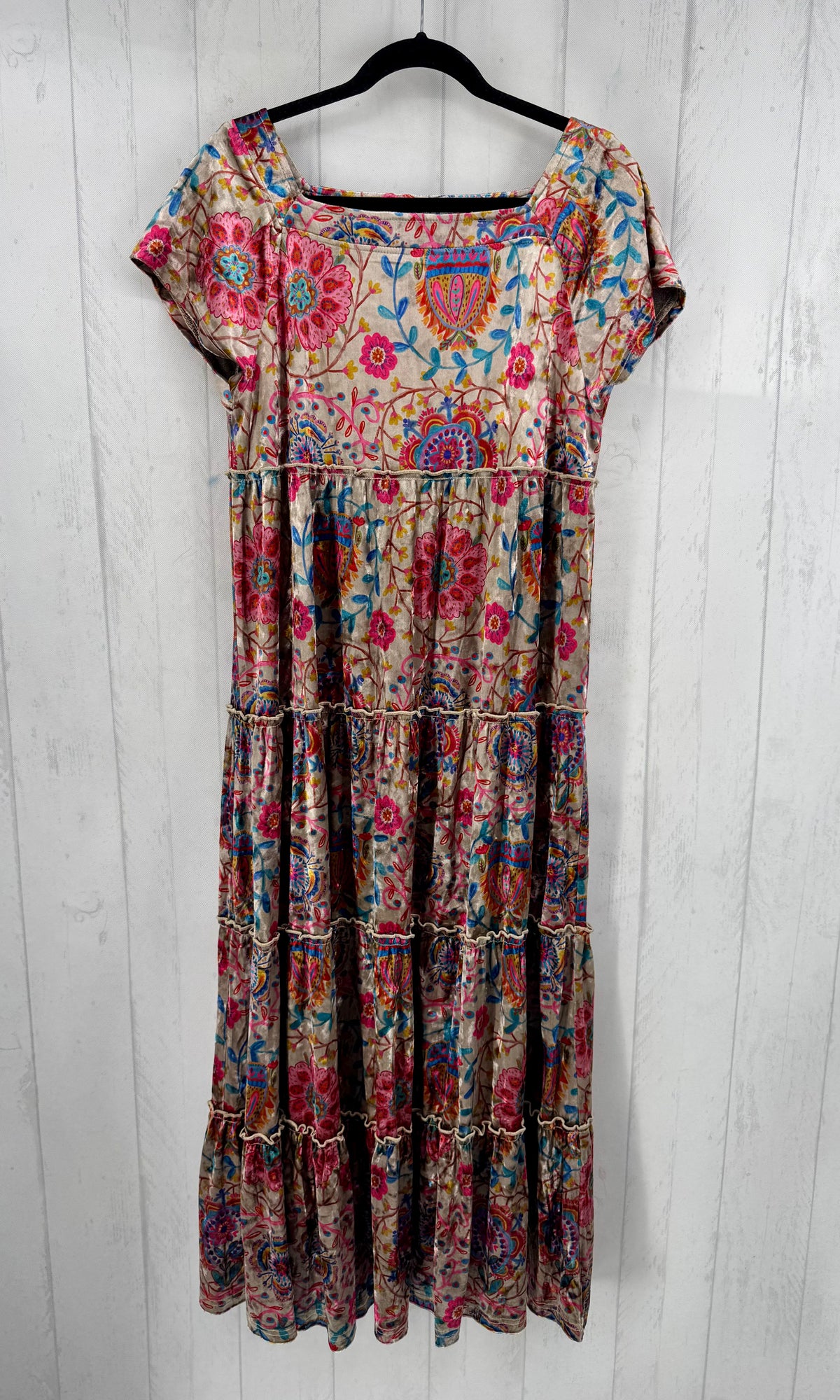 M velvet flo print tiered cap slv dress