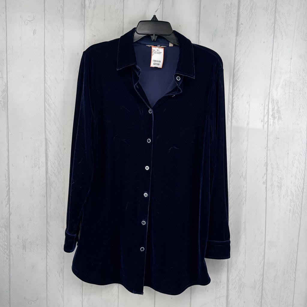 M velvet button down l/s top