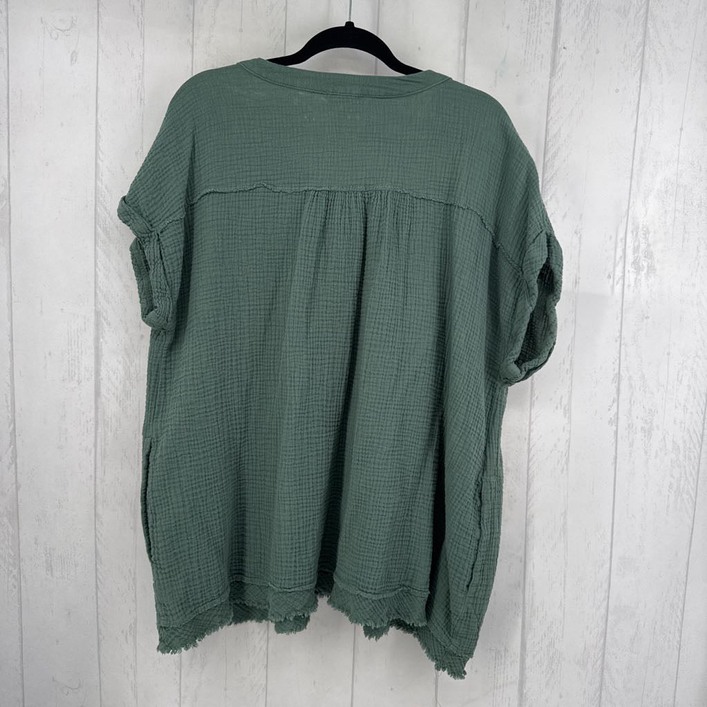 XL gauze split neck s/s top