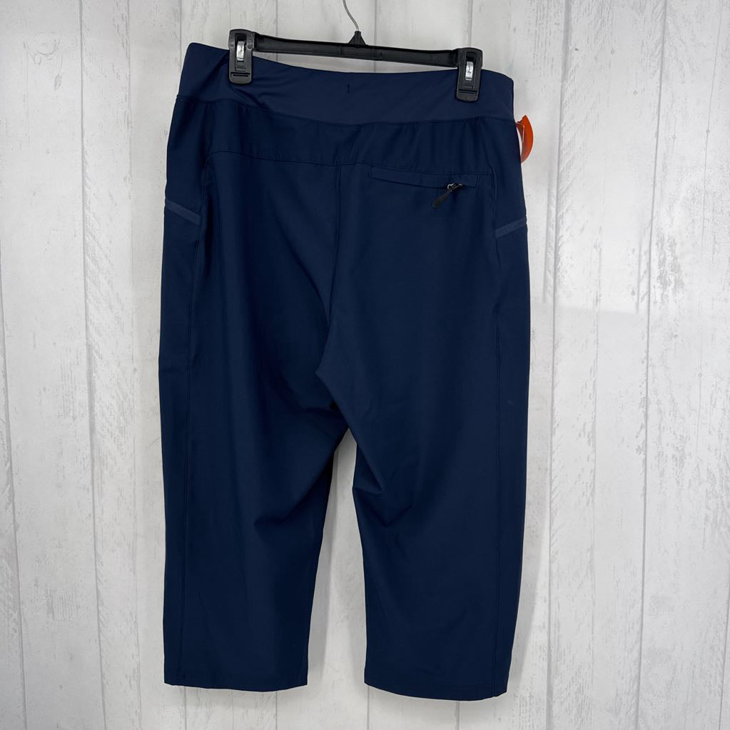 L pull-on capris