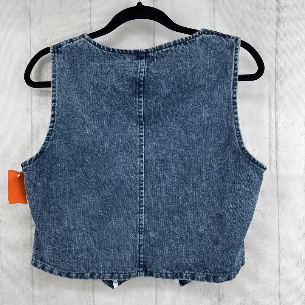 L denim vest