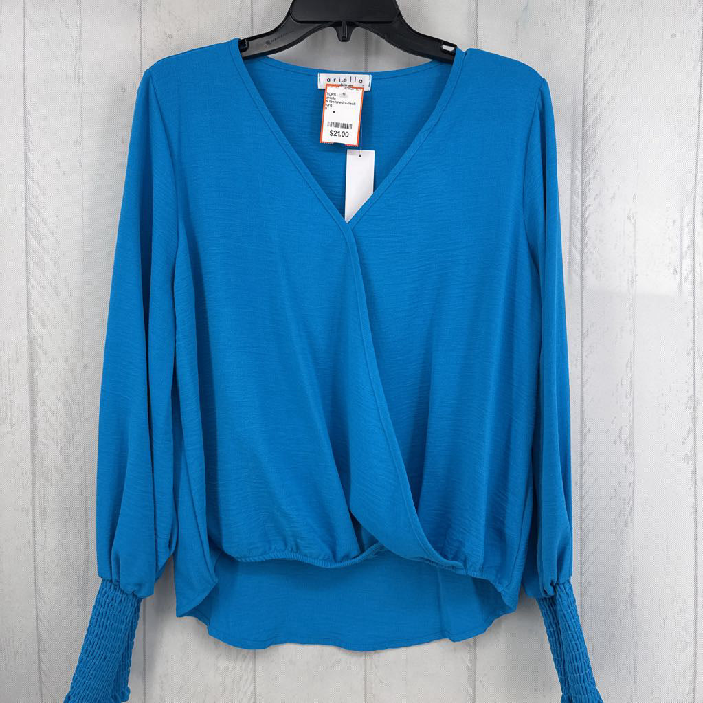 S textured v-neck l/s top