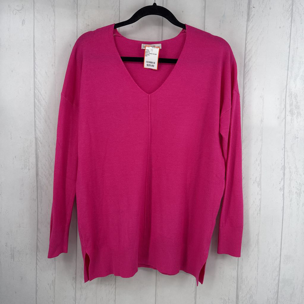S/M v-neck l/s knit top