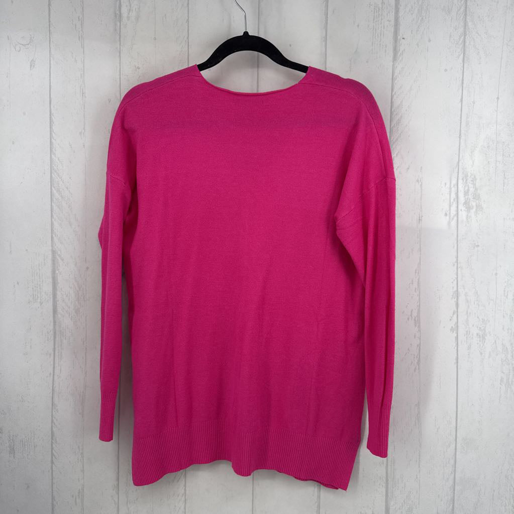 S/M v-neck l/s knit top