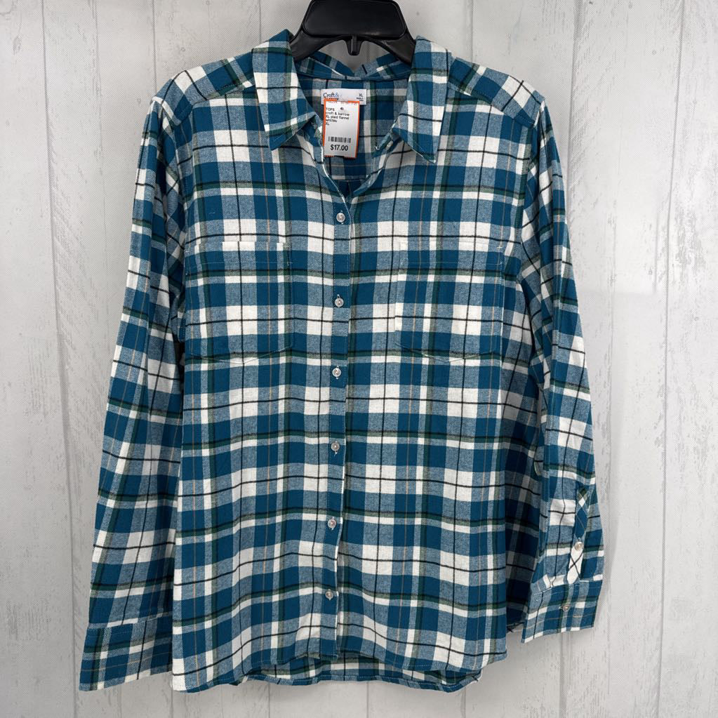 XL plaid flannel button down l/s top