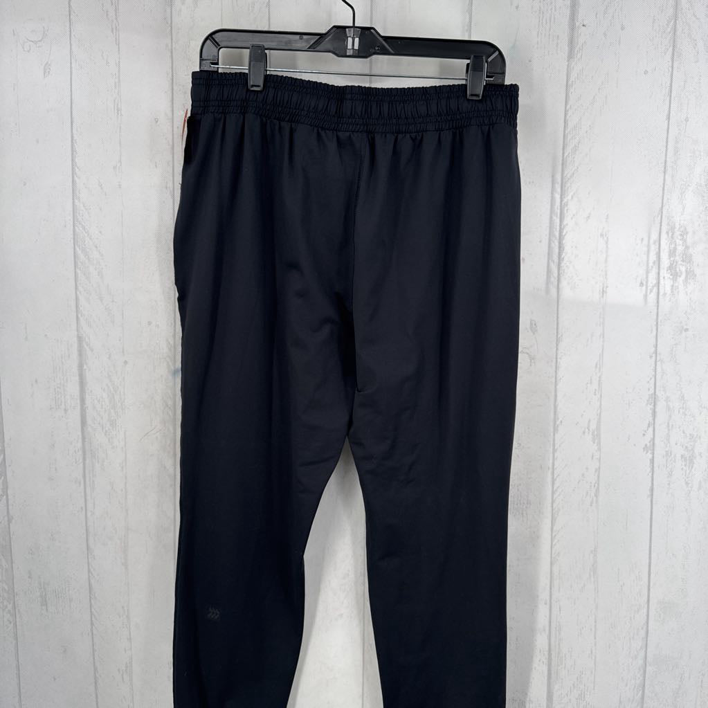 M pull-on joggers