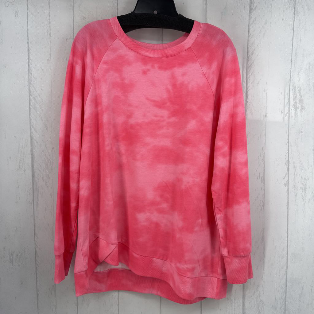 M tie-dye sweatshirt