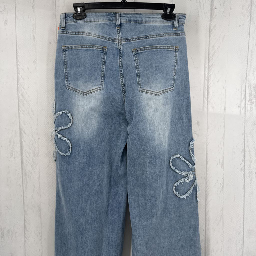 S embroidered flowers wide leg jean