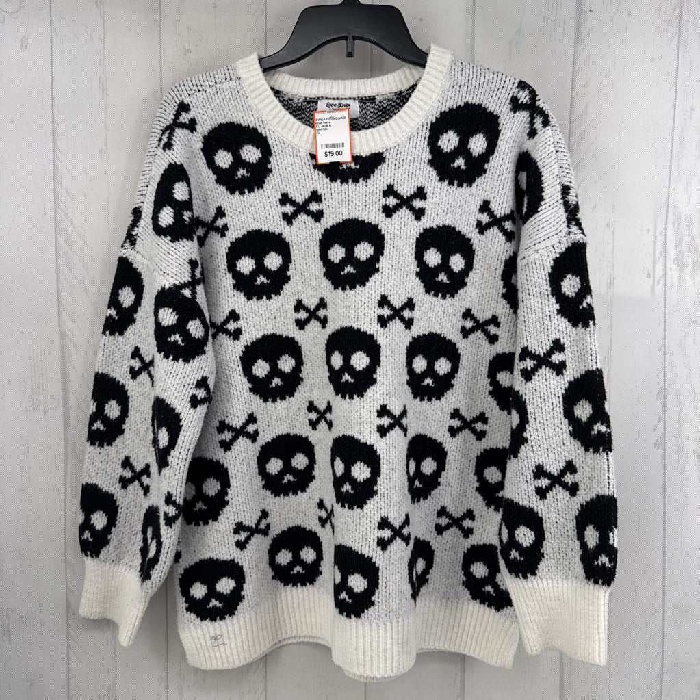 XL skull & crossbones sweater