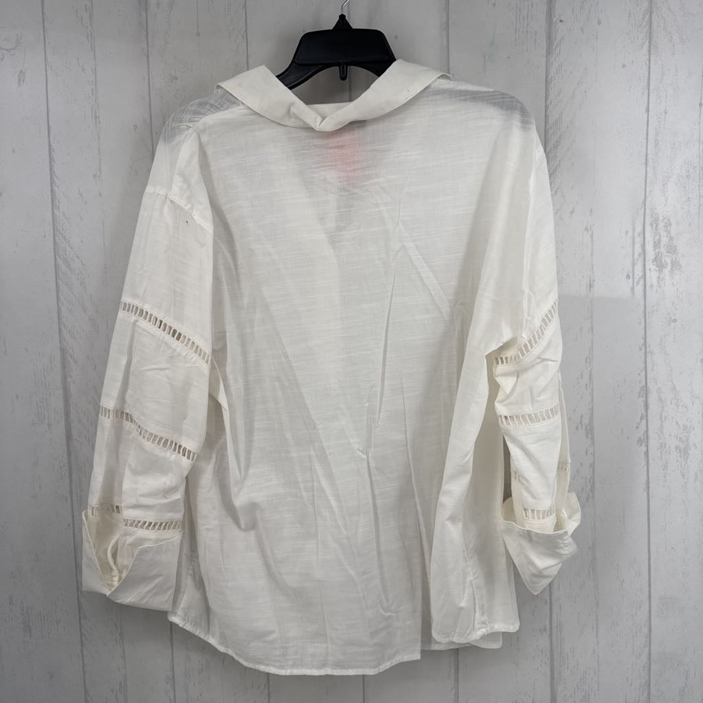 R60 14/16 quarter button don ric-rac l/s top
