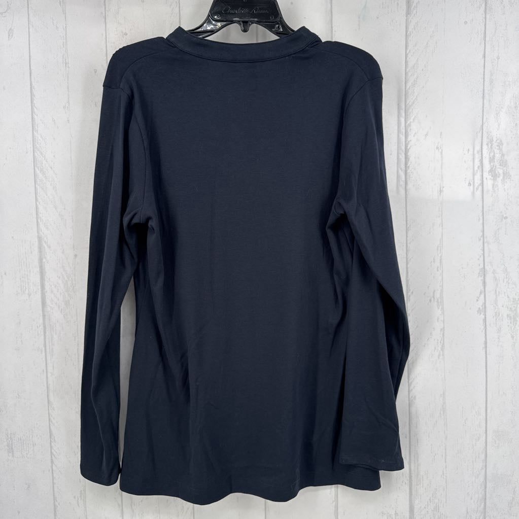 M split neck l/s tee