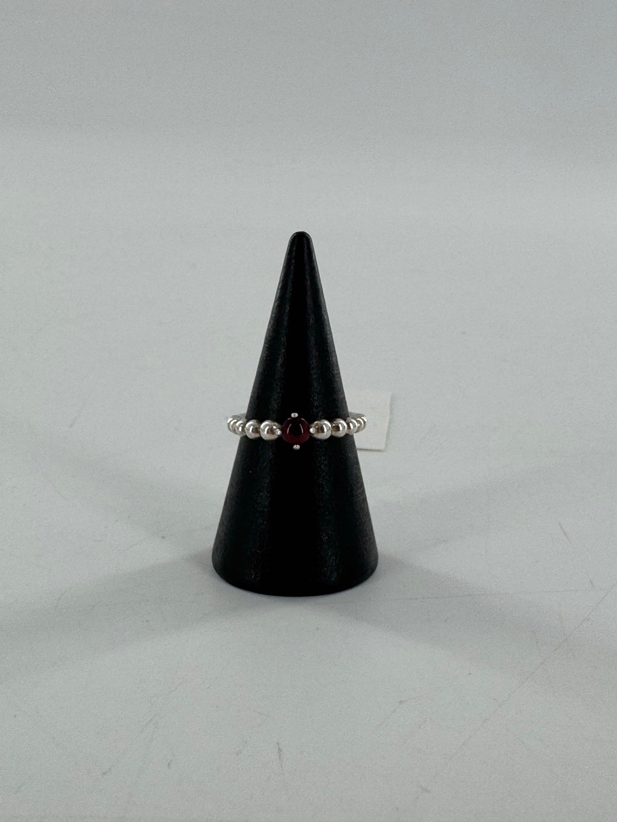 sz6 .925 silver ring w/red stone