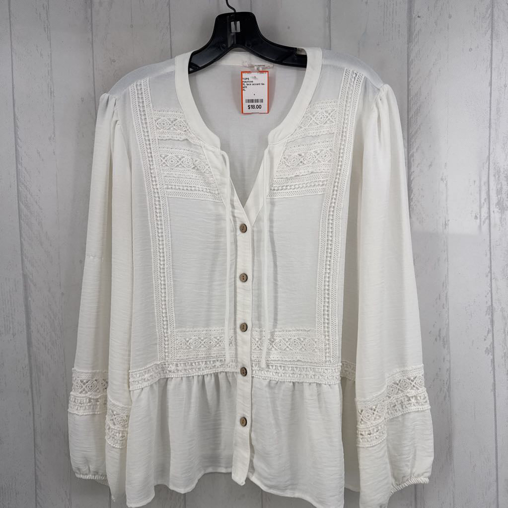 XL lace accent tie-front l/s top