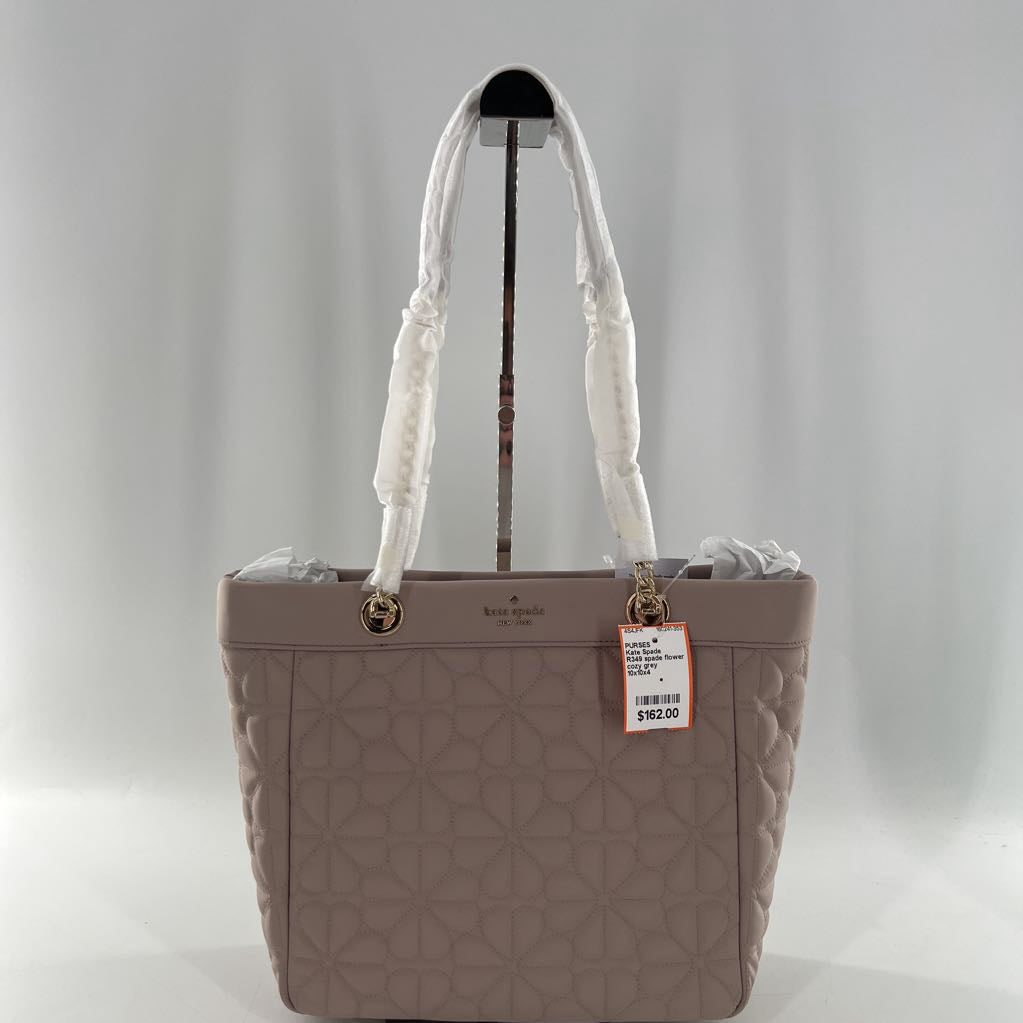 R349 spade flower quilted tote