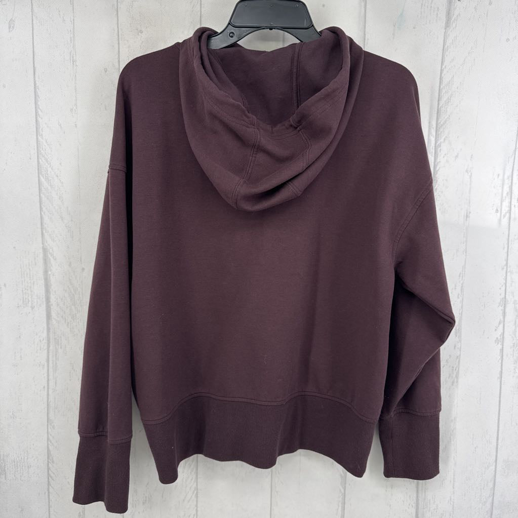 L zip-up hoodie