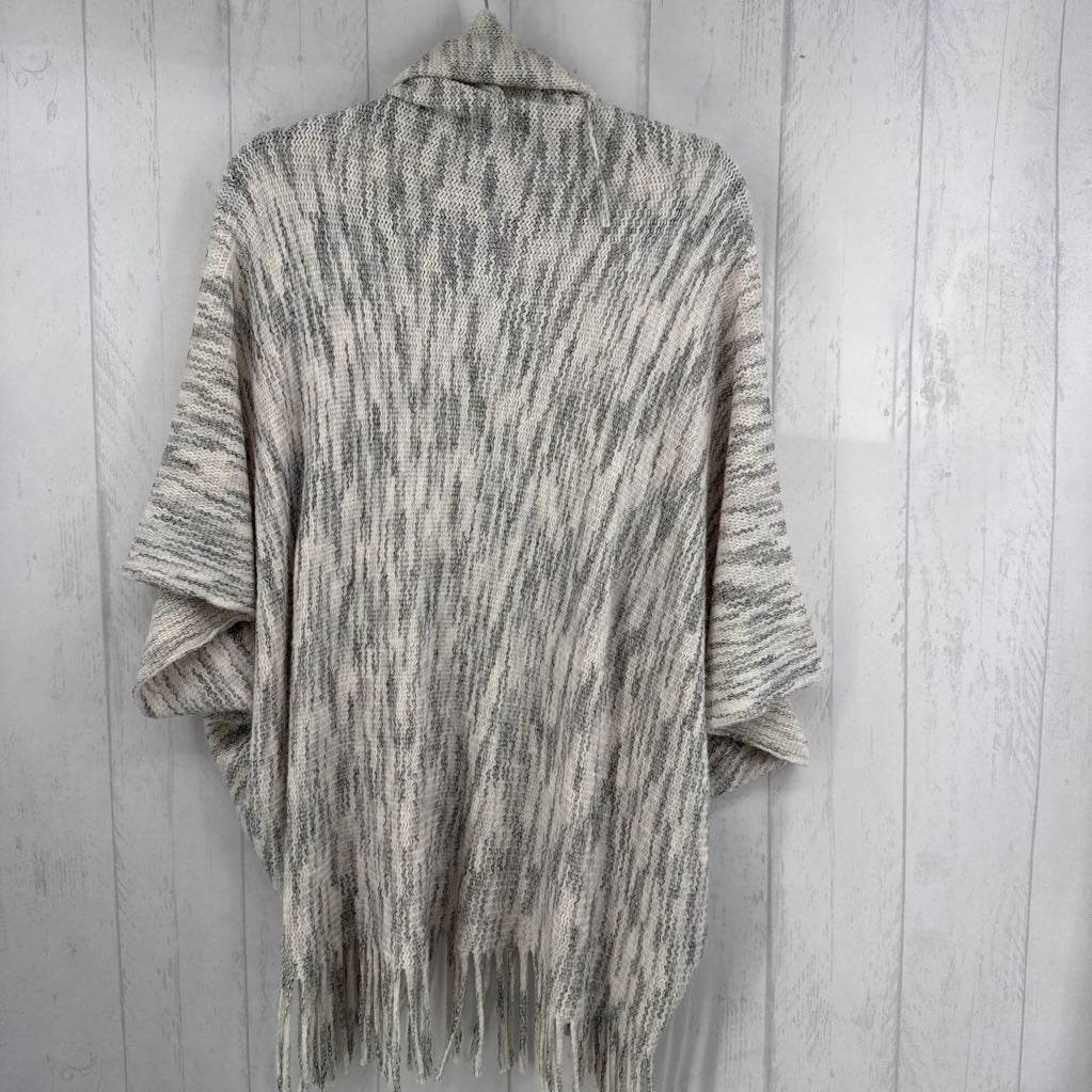 O/S fringe knit ruana