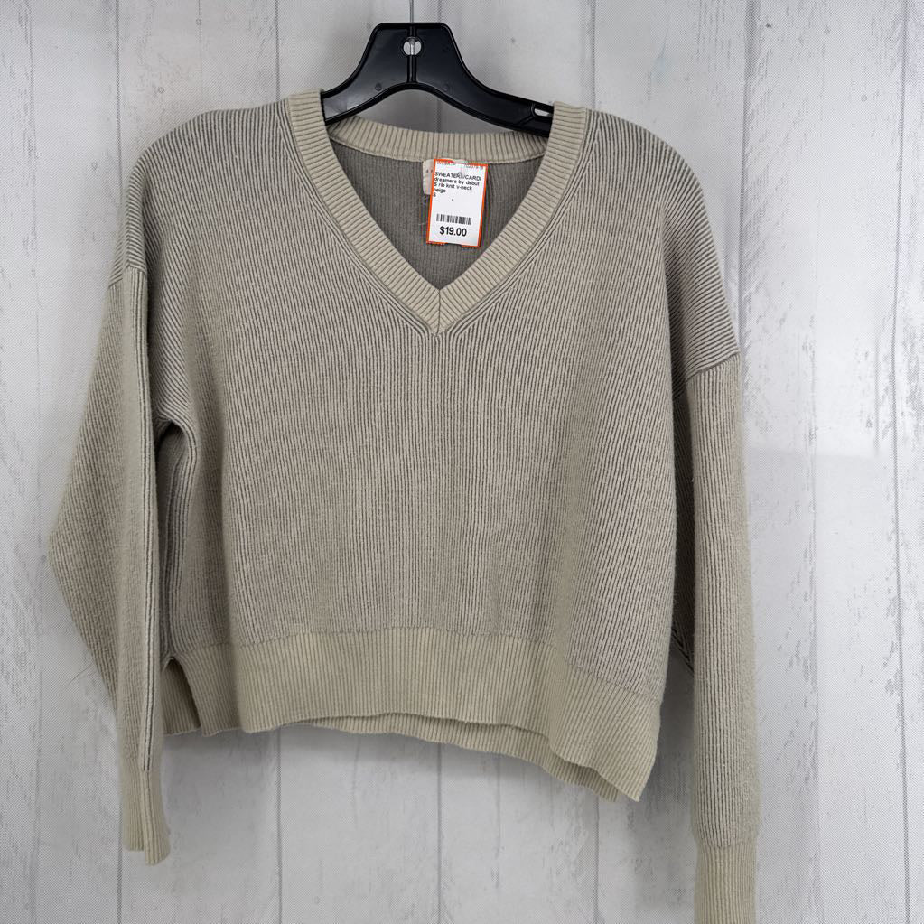S rib knit v-neck crop sweater