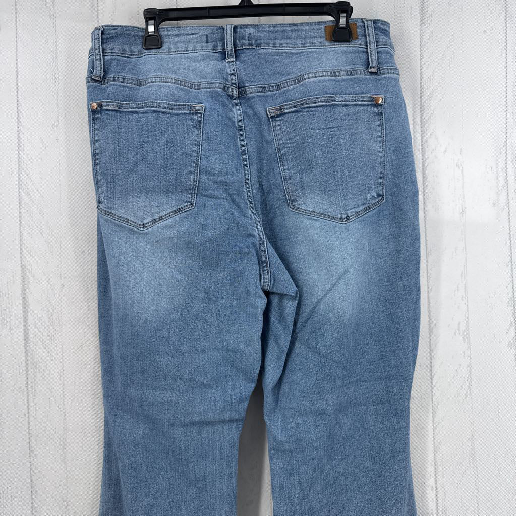 18w straight leg jean