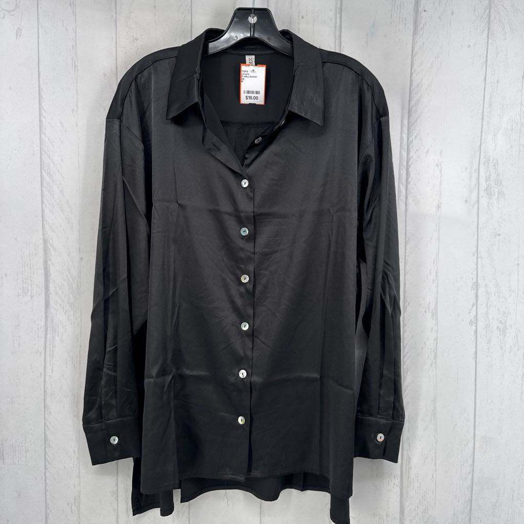 M silky button down l/s top