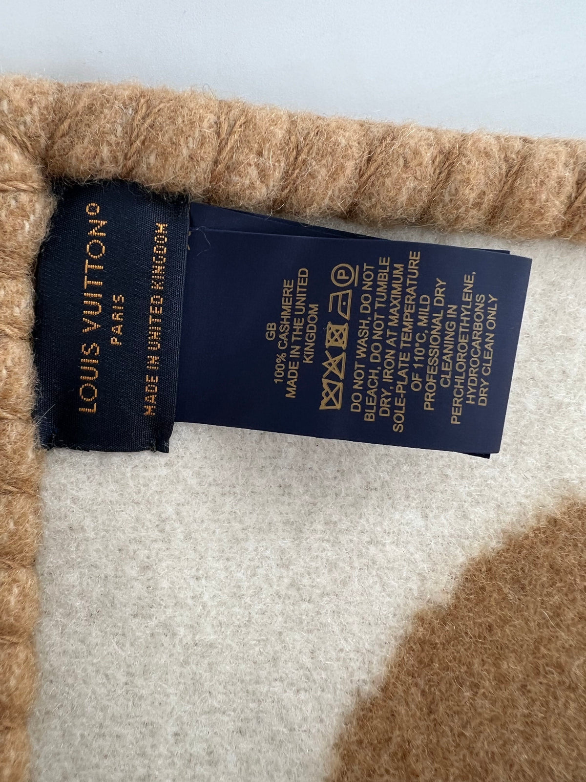 100% cashmere sweet dreams scarf