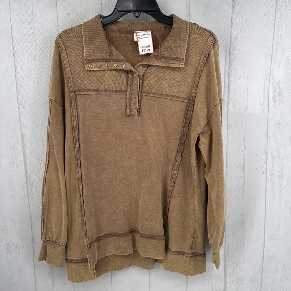 S quarter button down sweatshirt