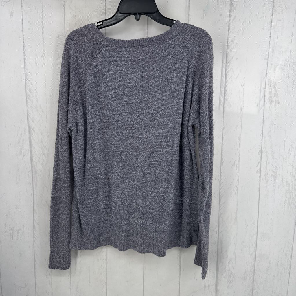 L cozy crewneck sweater