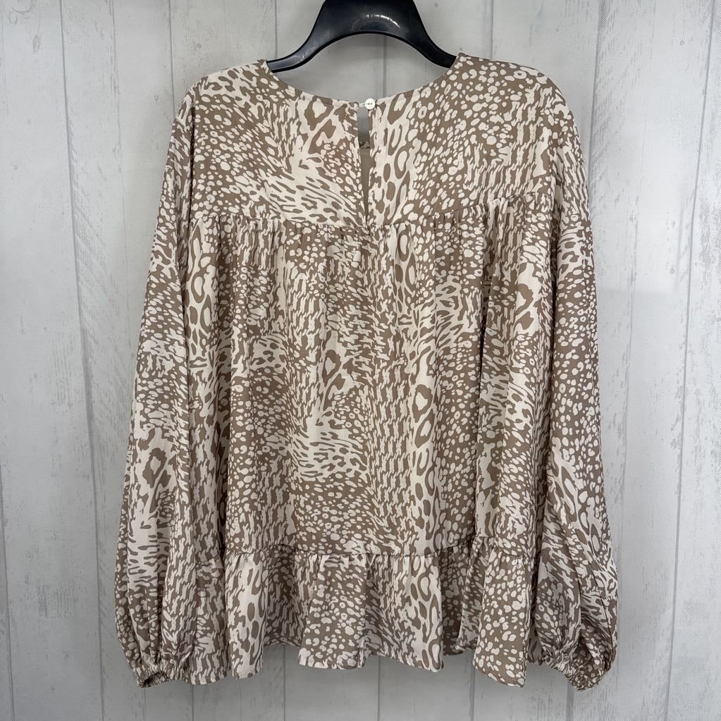 M animal print tiered l/s top
