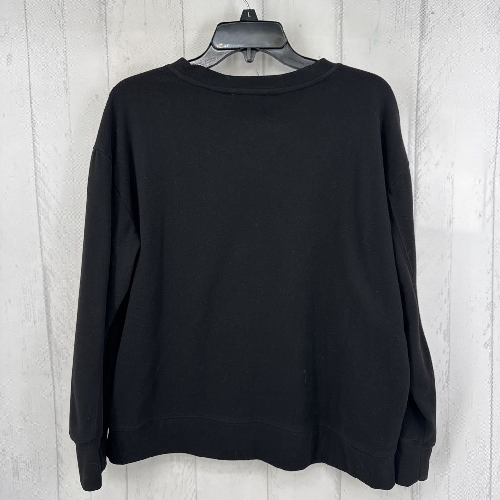 M crewneck sweatshirt