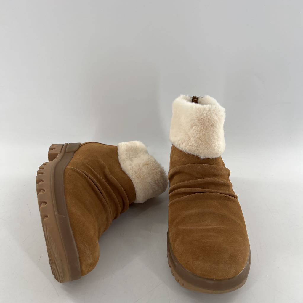 7.5 faux fur lined ankle boot