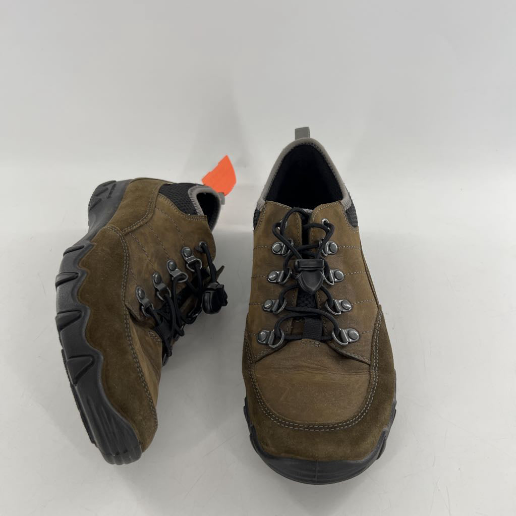 9 waterproof hiking shoe