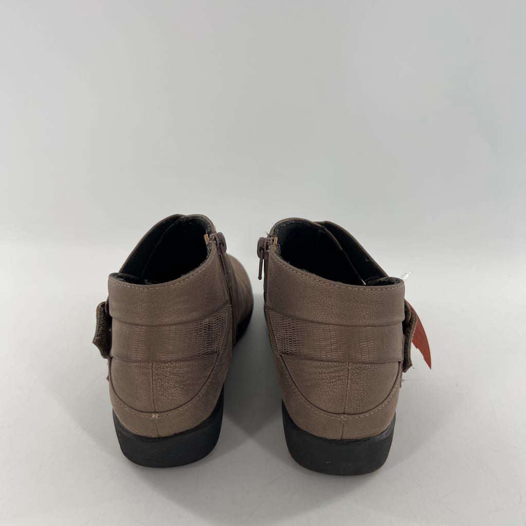 8.5 ankle boot