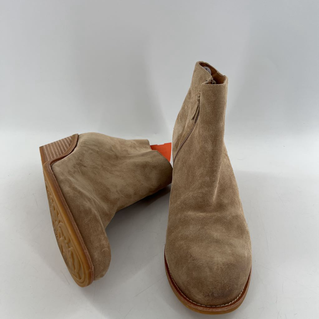 11 suede ankle boot