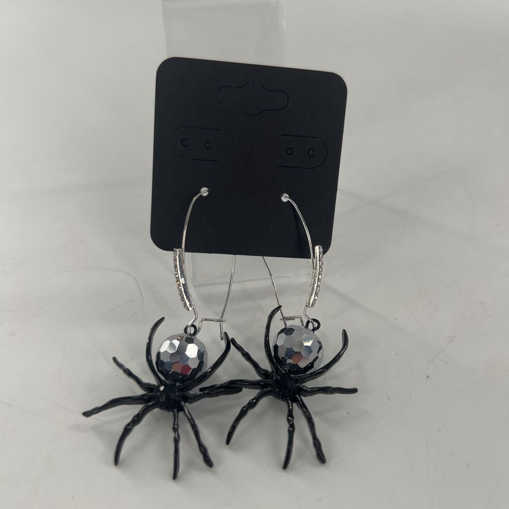 dangle spider earrings