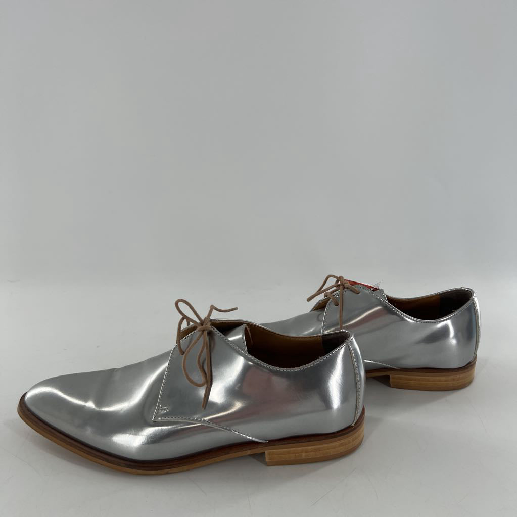 7.5 lace-up loafer