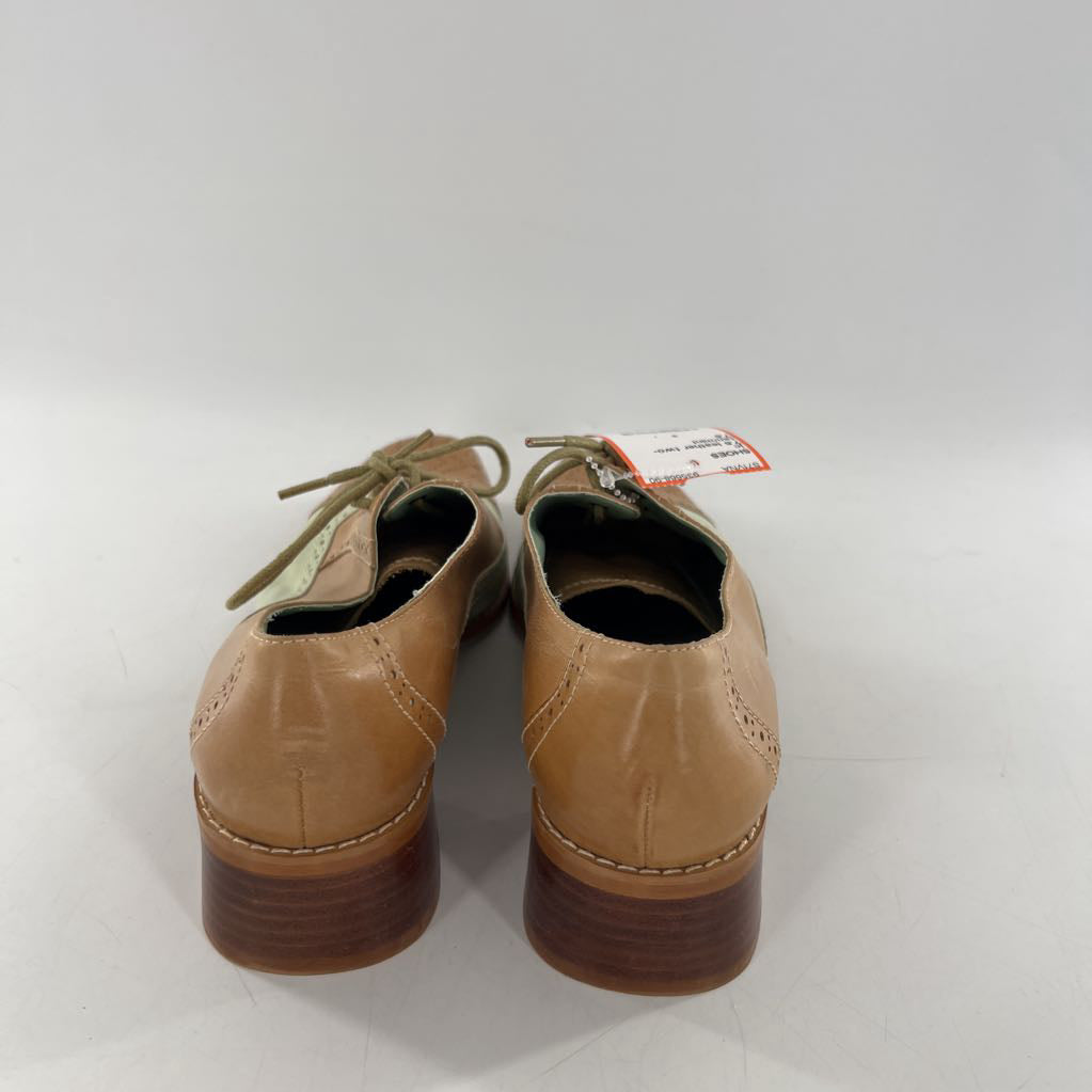 7.5 leather two-tone lace-up loafer