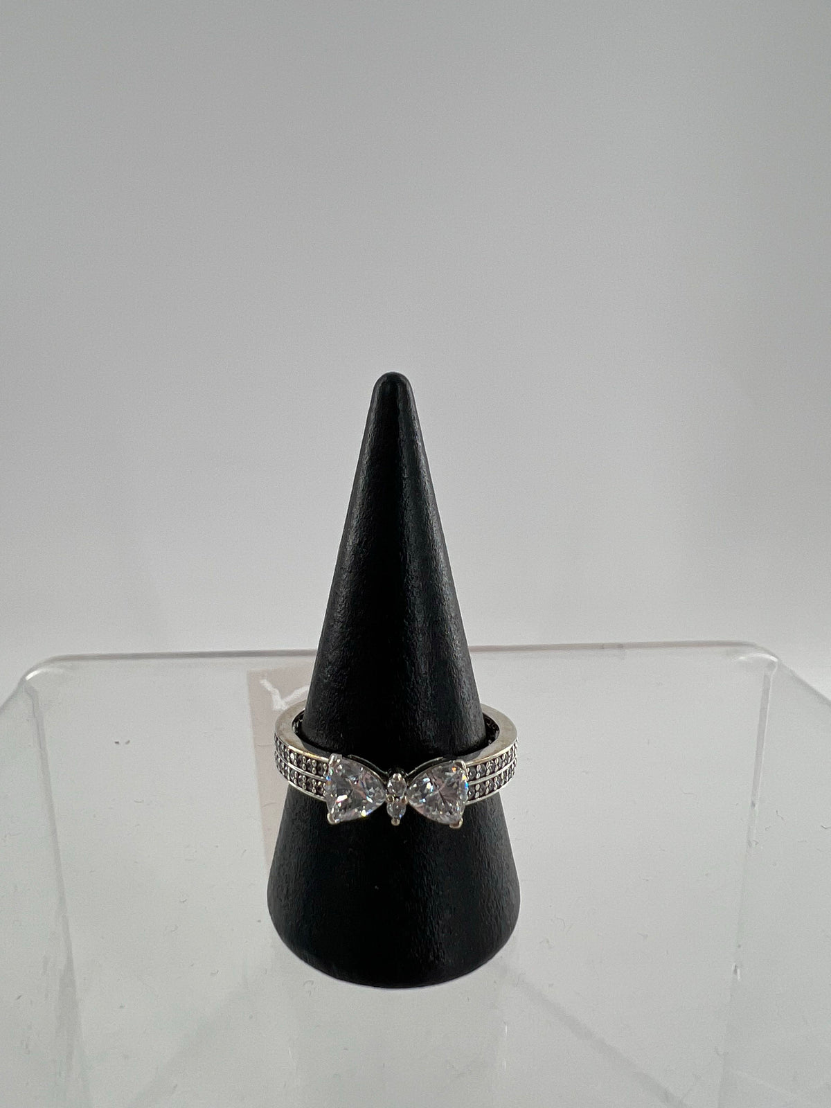 sz 9 silver crystal bow ring