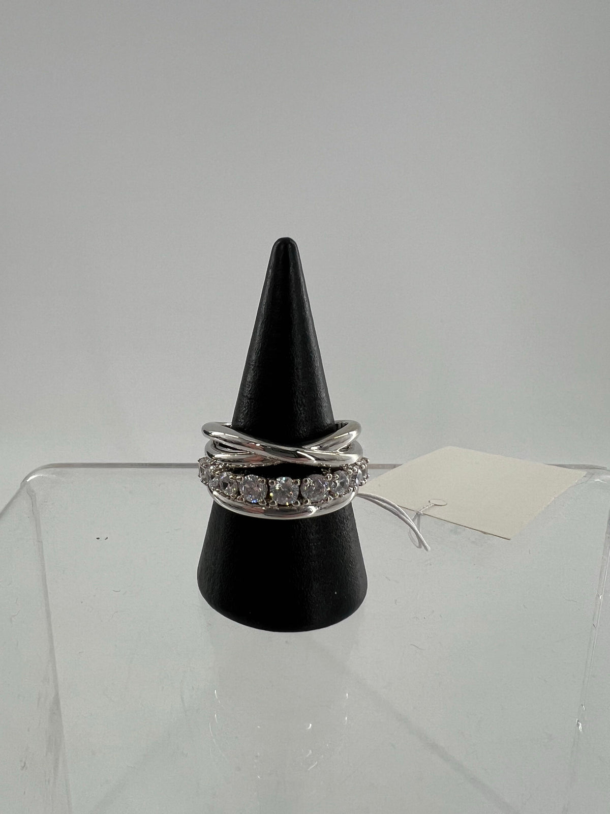 sz 8 silver criss-cross cz ring