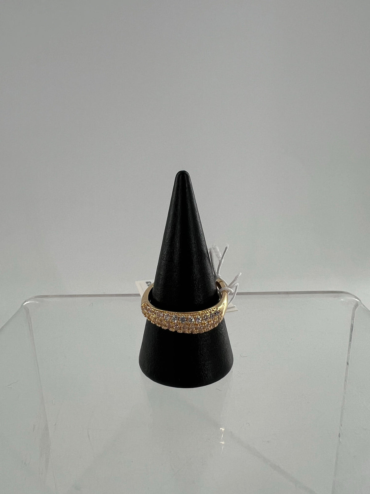 sz 8 gold pave crystal ring