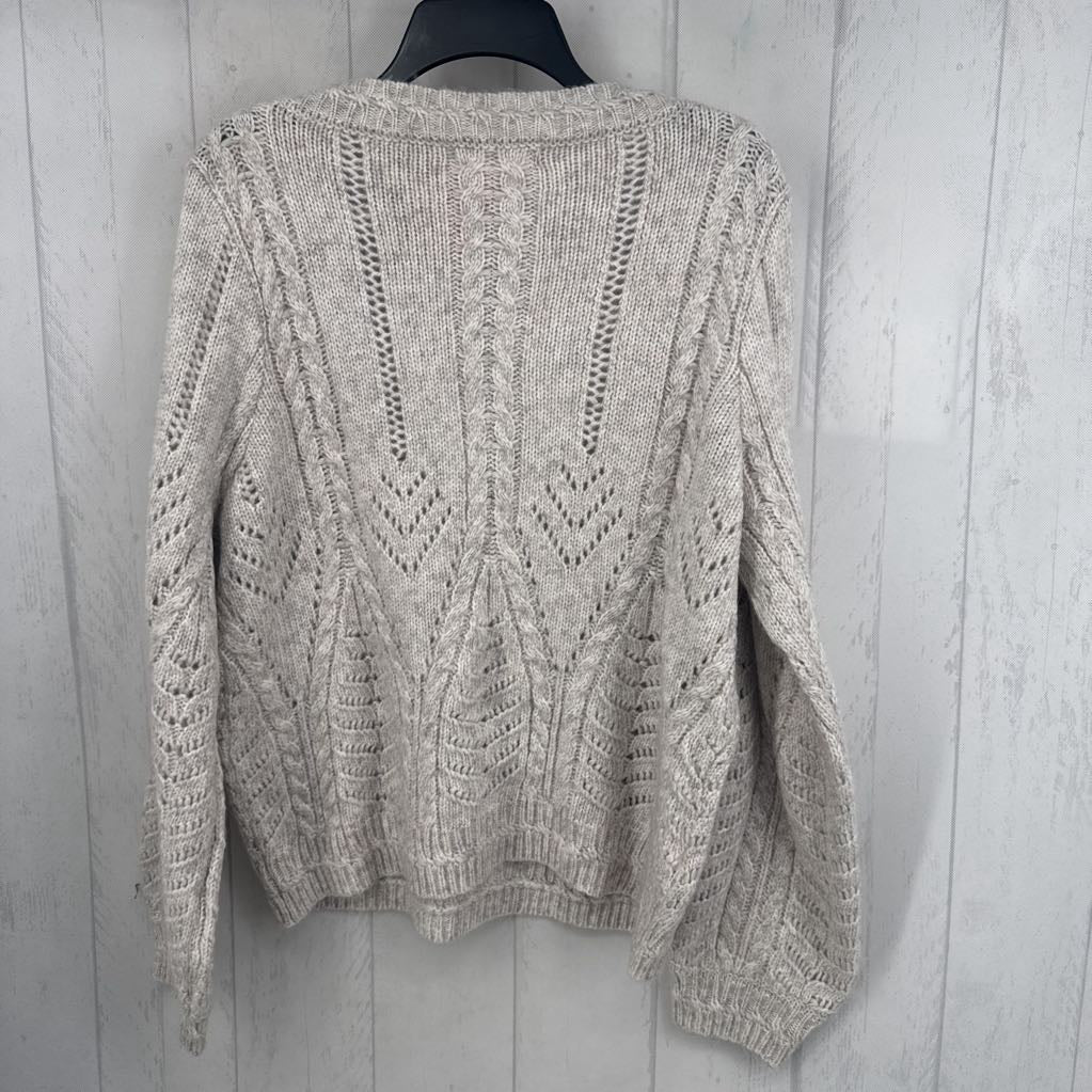 L crochet v-neck sweater