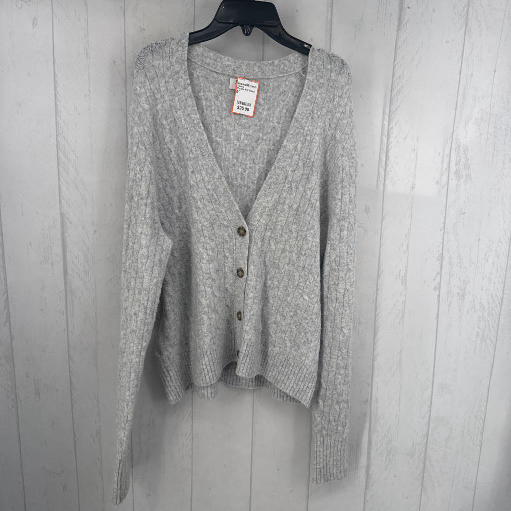 M cable knit button front cardi