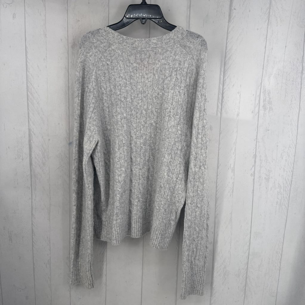 M cable knit button front cardi