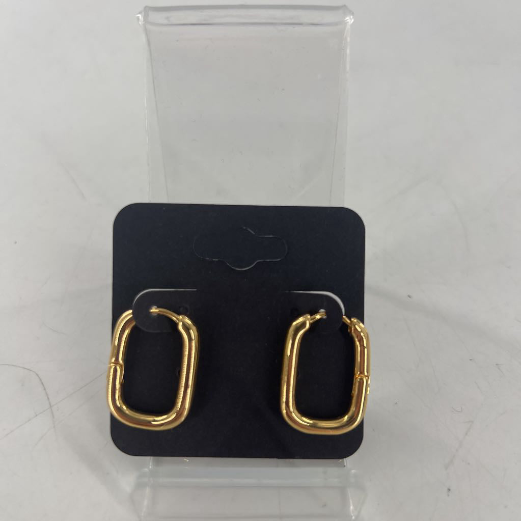 oval gold hoop earrings