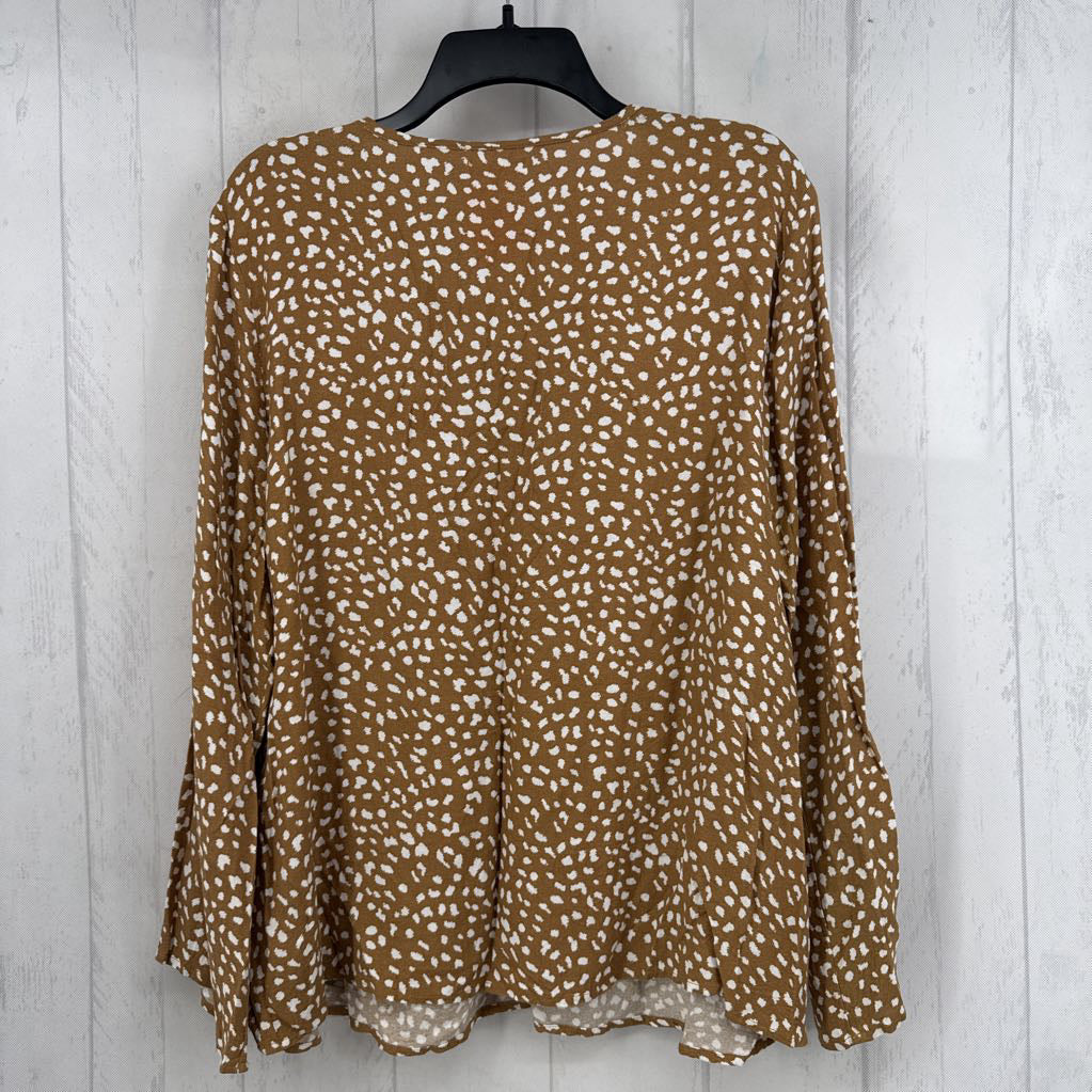 XL animal print tie front l/s top