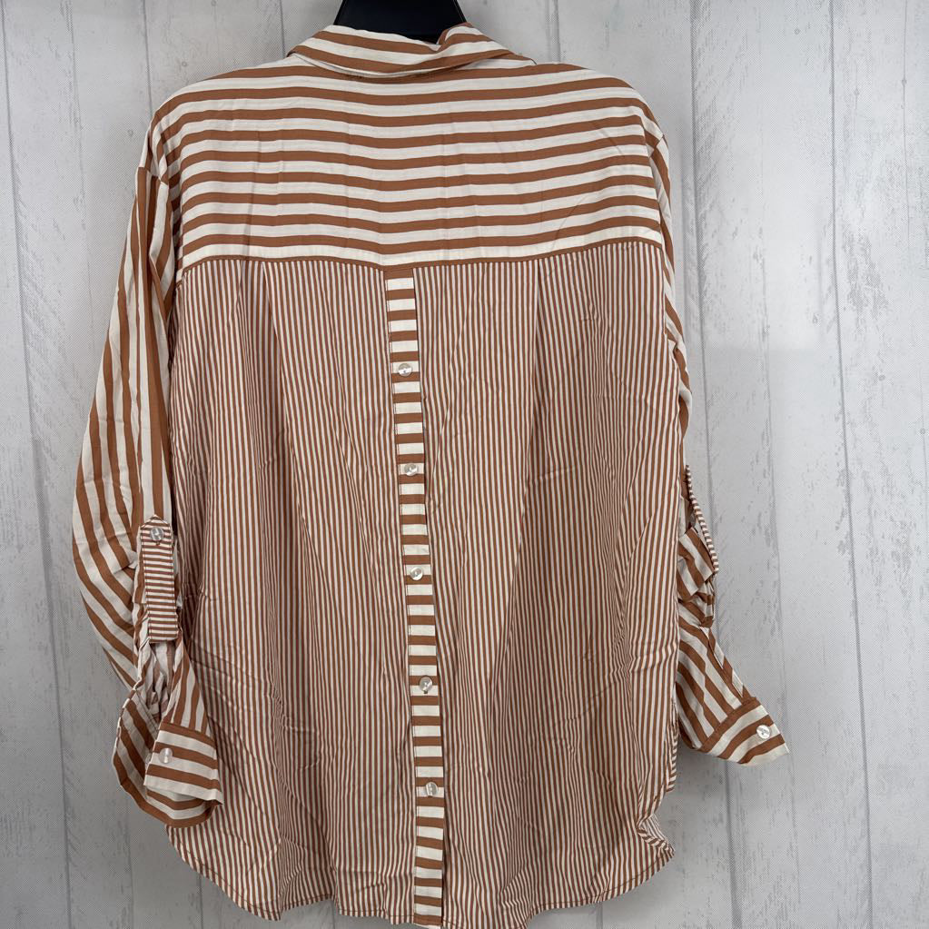 L striped button down tab slv top